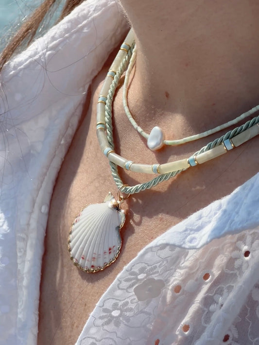 Medium Scallop Shell Charm